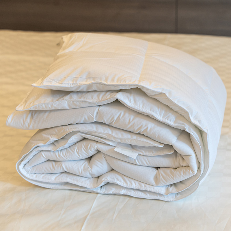 Alright single blanket | White single blanket | White blanket