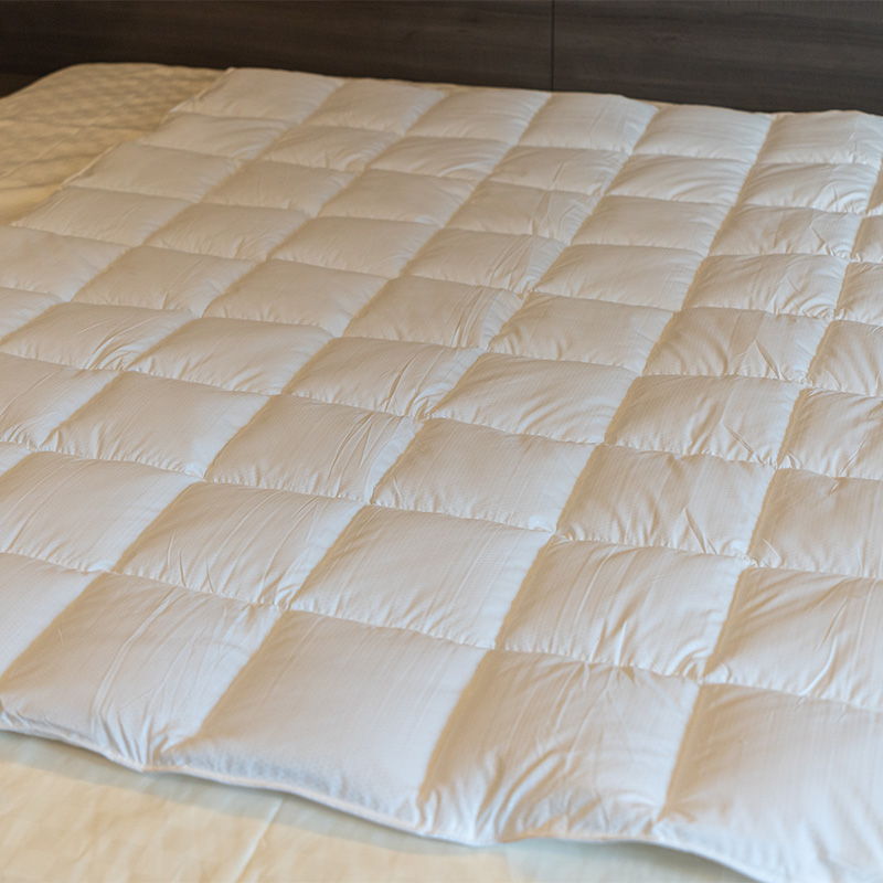 Alright single blanket | White single blanket | White blanket